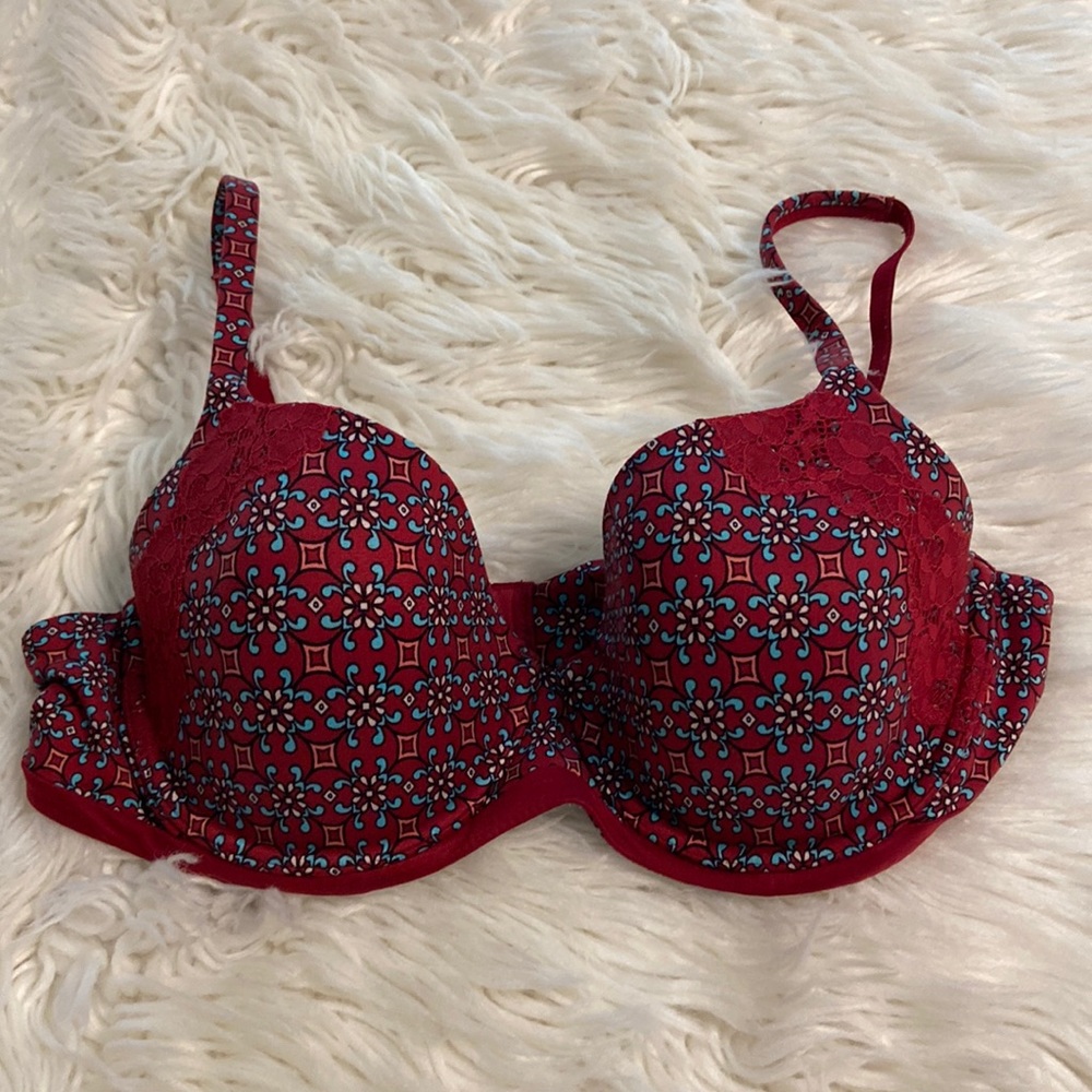 Victoria Secret Body by Victoria Lined Demi Bra size 38C excellent condition